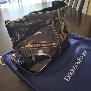 Dooney & Bourke Navy patent leather hobo handbag with dust cover